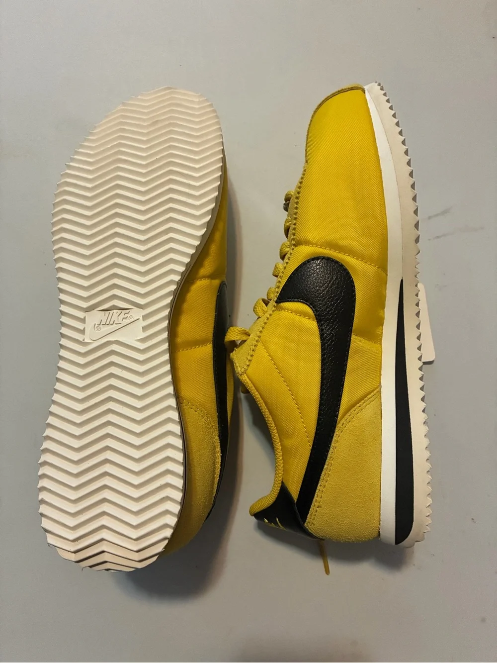 Nike Classic Cortez Yellow with Black Swoosh 8.5 woman's